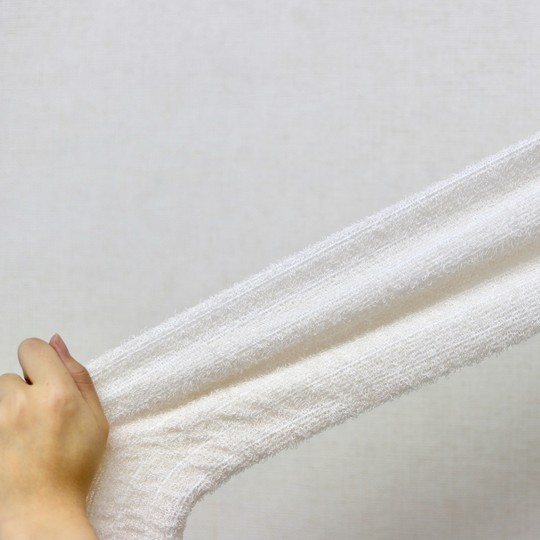 背中ニキビにこのストレッチ性