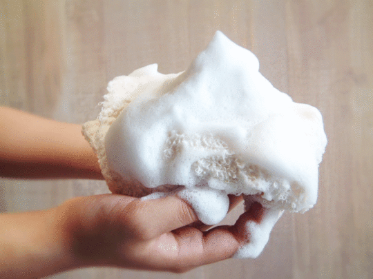 肌麗羅ボディタオルは泡立ちバツグン